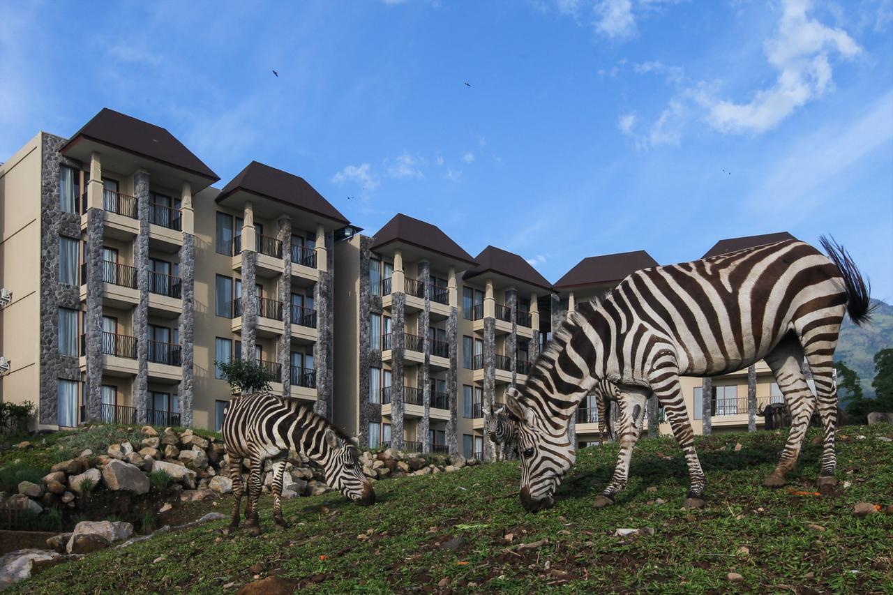 Baobab Safari Resort Prigen Exterior photo